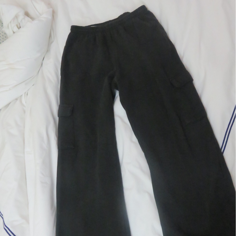 COPY - Brandy melville cargo sweatpants